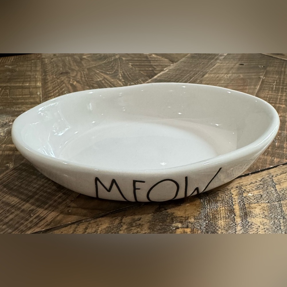 RAE DUNN “Meow” Ivory Ceramic Cat Bowl Pet Food Dish 6"